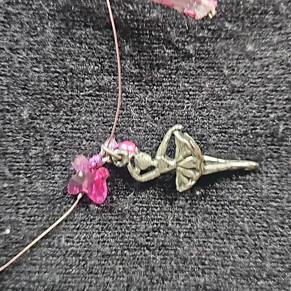 Ballerina 16" Wire Necklace with Barbie Pink Accents NWT from Fly - Picture 6 of 10